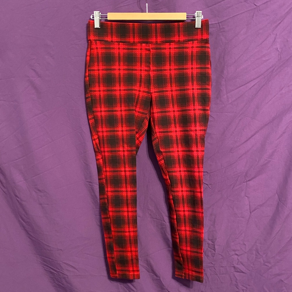LOFT Vibrant Red and Black Checkered Leggings. Size MP.